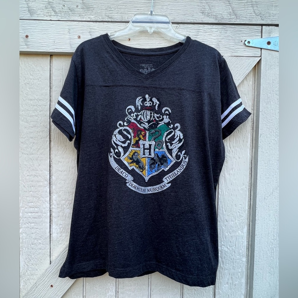 Universal Studios wizarding world of Harry Potter women’s XL short sleeve shirt